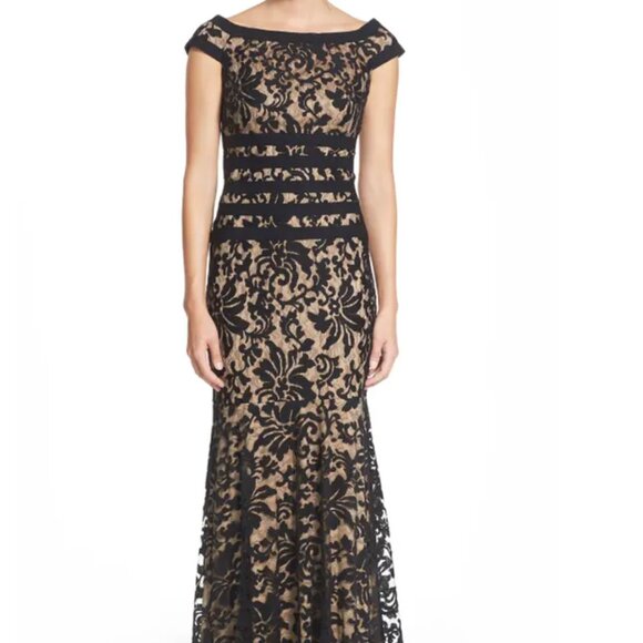 Tadashi Shoji Black Lace and Nude Evening Dress - Picture 9 of 10